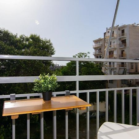Studio 48, Cozy Apartment In Kalamata City Center Exterior photo